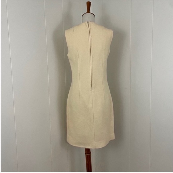 Vintage Set Womens Sleeveless Crew Neck Shift Dress Women’s M‎ Ivory Over Coat - Picture 12 of 14